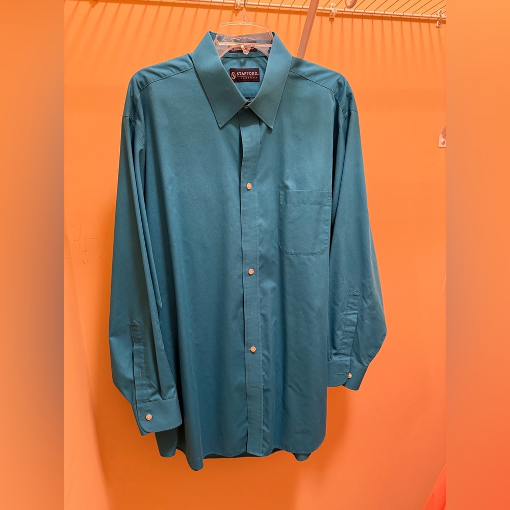 Stafford Men's Blue Dress Shirt Size 17/17.5 34-35